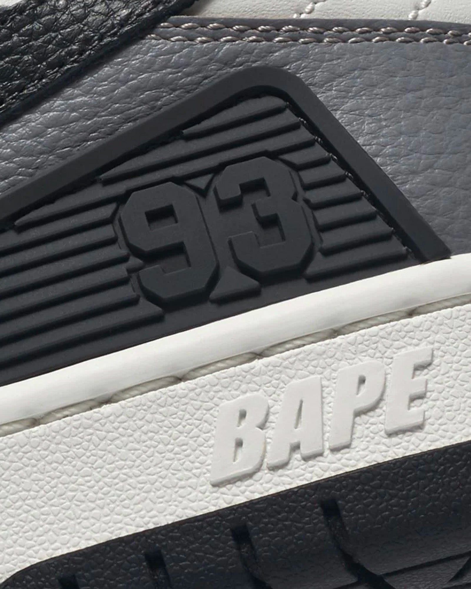 A Bathing APE - Bape Sk8 Sta #5 Black / Grey Low Top Sneakers