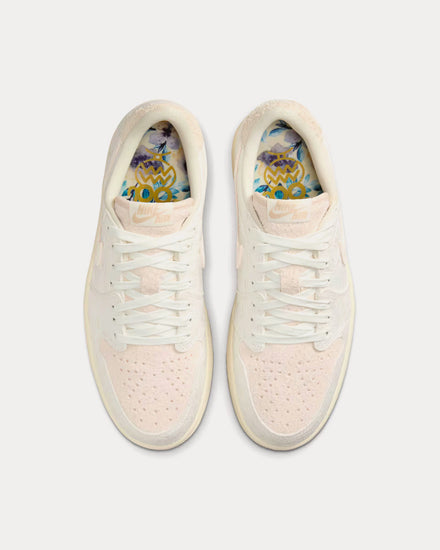 Chris Paul × Nike Air Jordan 1 Low OG Light Cream and Sail Air Jordan 1 Low x Chris Paul 'Light Cream and Sail' (FZ0455