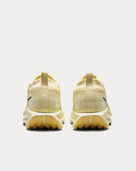 Nike Pegasus Trail 5 Gore-Tex Alabaster / Saturn Gold / Lightning / Medium Ash Running Shoes - 4