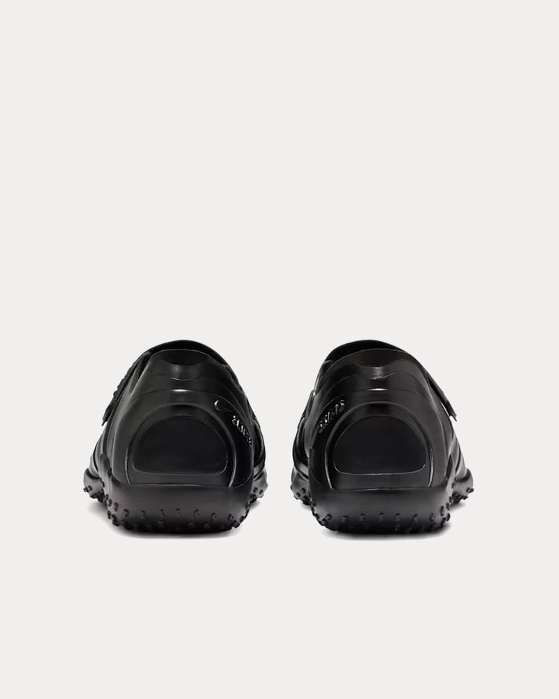 NikeSKIMS Women's Rift Satin Black / Black / Black Slip On Sneakers
