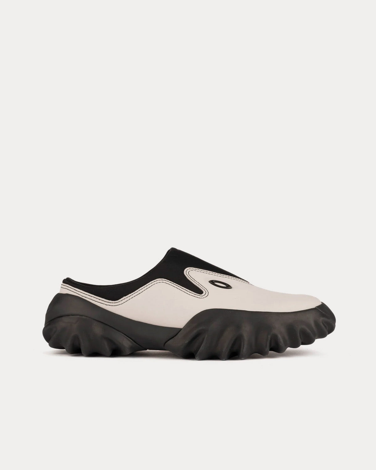 Oakley x Brain Dead Unisex Chop Saw White Mules Oakley x Brain Dead Unisex Chop Saw White Mules