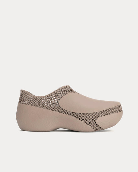 SCRY Zero A17 Beige Clogs - 1