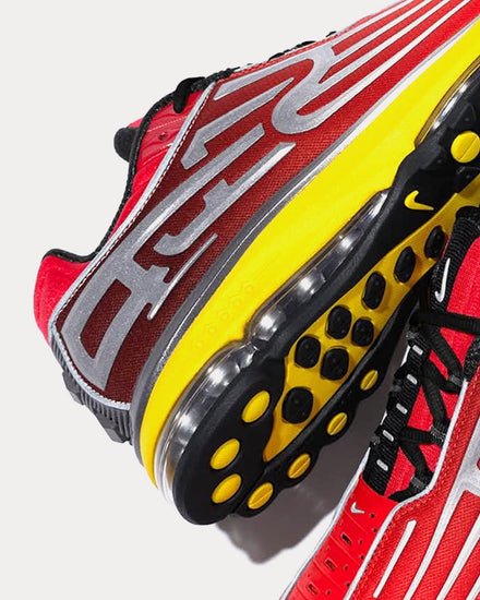 Nike x Supreme Air Max 2001 Air Ecstasy University Red Low Top Sneakers - 3