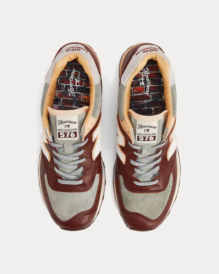New Balance x The Apartment MADE in UK 576 Bitter Chocolate / Puritan Gray / Sheepskin Low Top Sneakers - 2