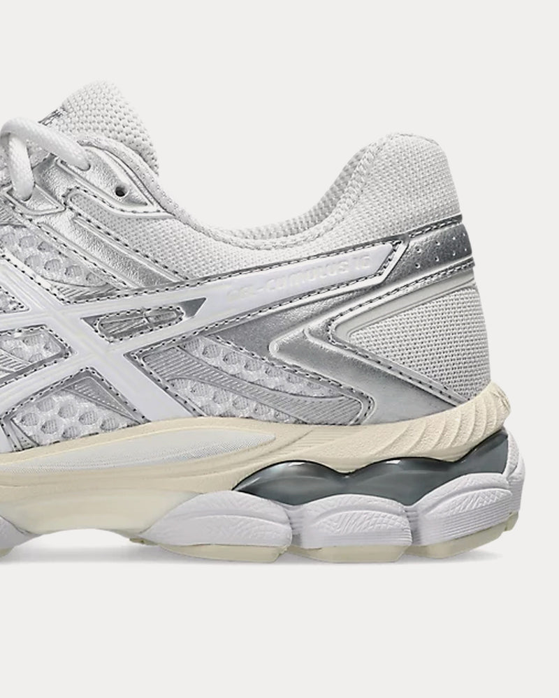 Asics Gel-Cumulus 16 White / White Low Top Sneakers - 5