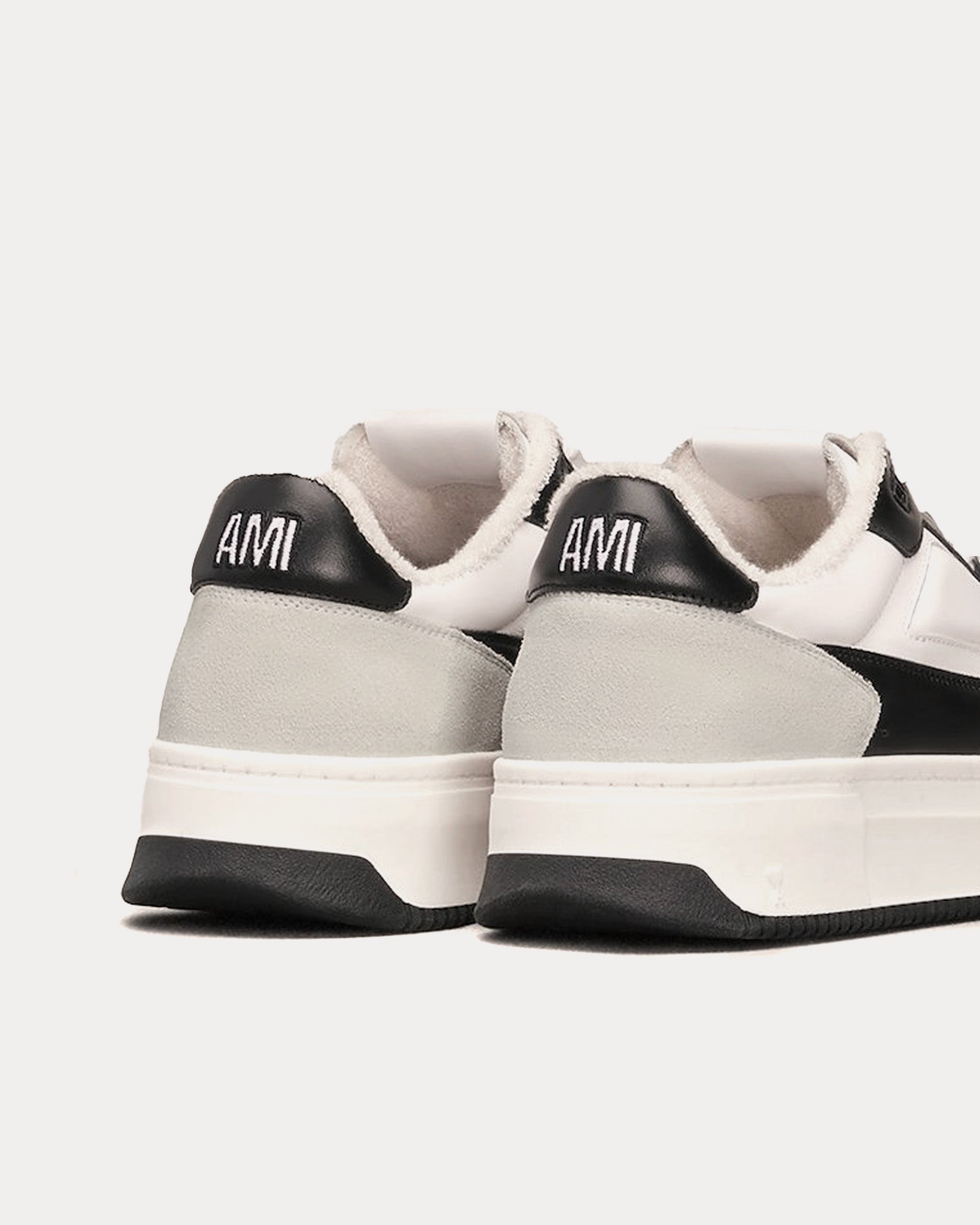 AMI - Arcade Leather White / Black Low Top Sneakers