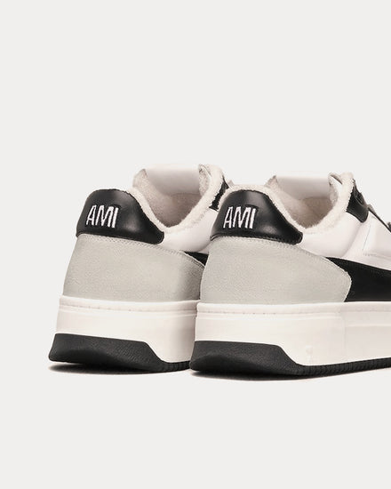 ★UNISEX★関税/送料込【AMI PARIS】New lace Up Arcade SNK Ami Paris | Arcade Sneakers | Low Trainers | Cruise Fashion