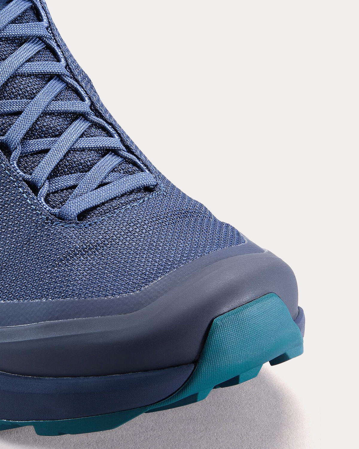 Arc'teryx Aerios GTX Dark Denim / Black Sapphire Running Shoes - Sneak in Peace