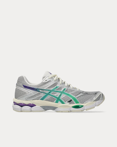 Asics Gel-Cumulus 16 Cream / Malachite Green Low Top Sneakers