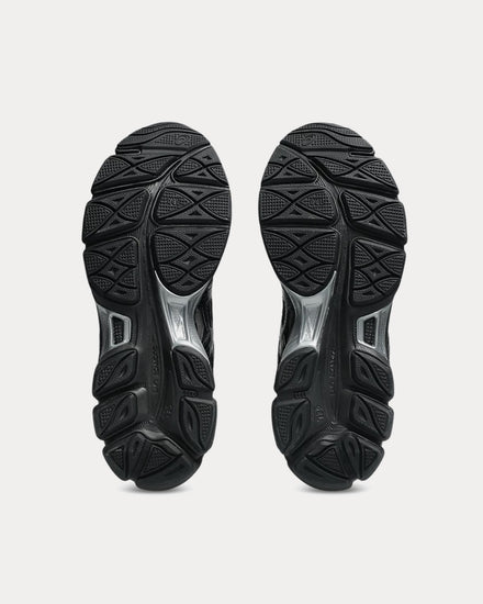 Asics x Griff Gel-Cumulus 16 Black / Black Low Top Sneakers - 5