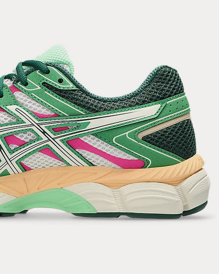 Asics Gel-Cumulus 16 Green / Cream / Ivory Low Top Sneakers - 5