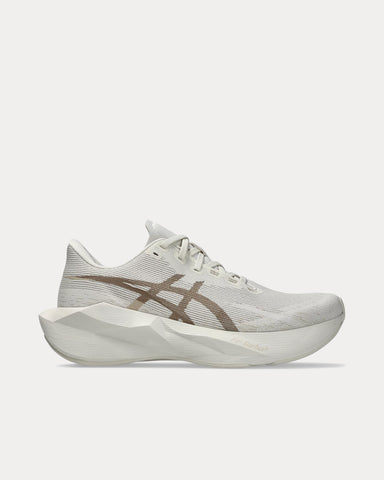 Asics Novablast 6 Soft Oak / Griege Running Shoes