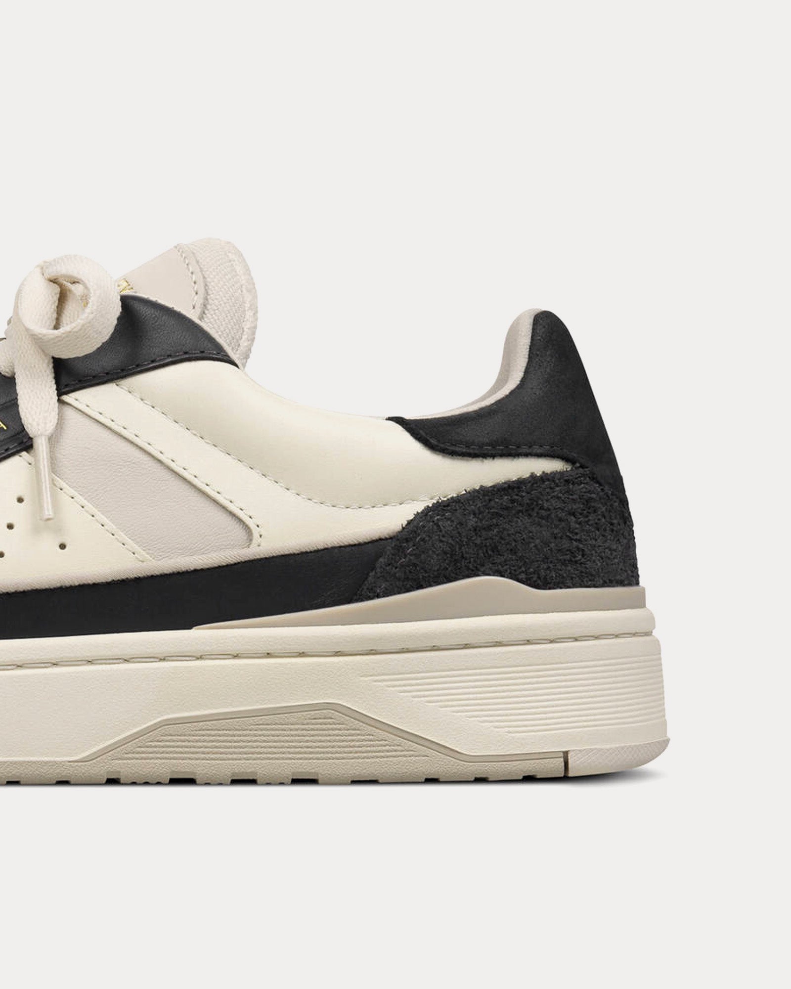 Axel Arigato White Calf Leather Bos Taurus Chunky Sneakers