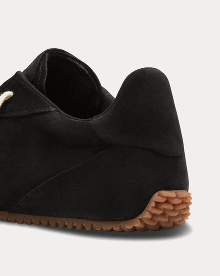 Axel Arigato Daze Runner Black / Gum Low Top Sneakers - 5