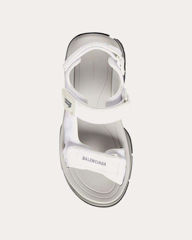 Balenciaga Women display picture 2