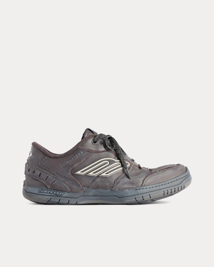 Balenciaga Hamptons Worn-Out Grey Low Top Sneakers - 1