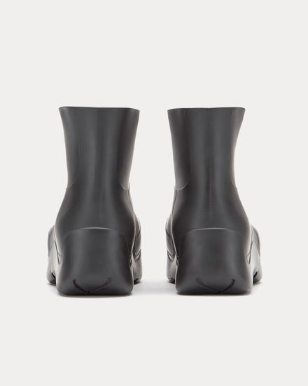 Bottega Veneta Men's Puddle Ankle Black Boots