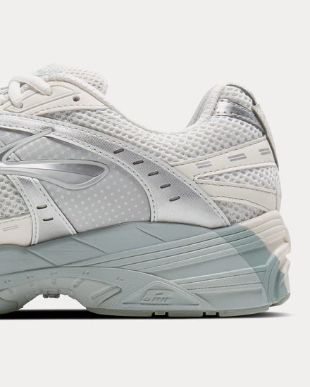 Brooks Running Adrenaline GTS 10 White / Coconut Milk / Smoke Low Top Sneakers - 6