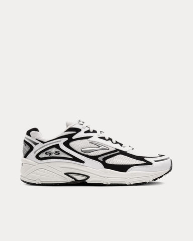 Brooks Running Adrenaline GTS 4 Black / White / Silver Low Top Sneakers