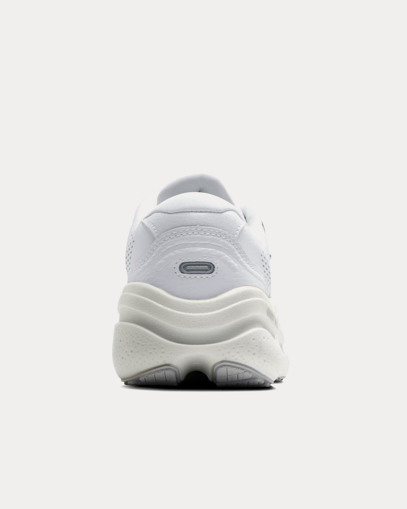 Brooks Running Ghost Max L White / White Low Top Sneakers - 3