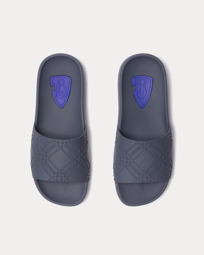 Burberry Dive Embossed Check Magnet Slides - 2