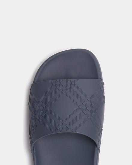 Burberry Dive Embossed Check Magnet Slides - 4