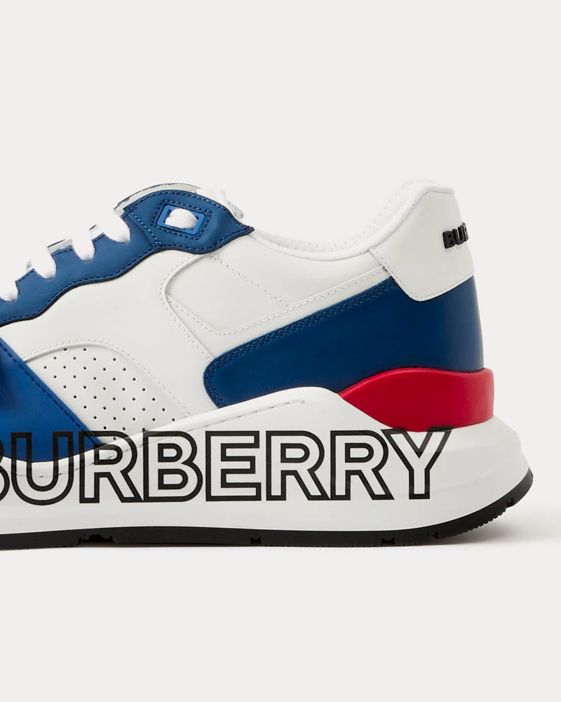 Burberry Men display picture 2