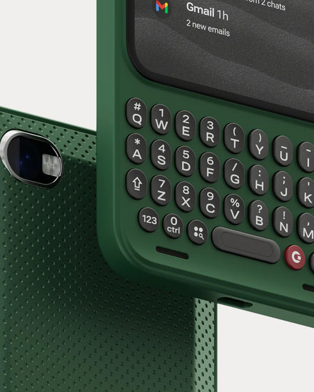 Clicks Communicator Clover Smartphone - 5