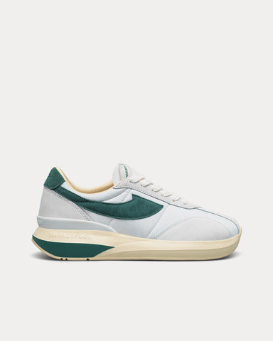 Compass Velocity Creme / Spinach Low Top Sneakers