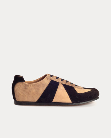 Crown Northampton Adnitt Gat Mad Dog Brown / Black Low Top Sneakers