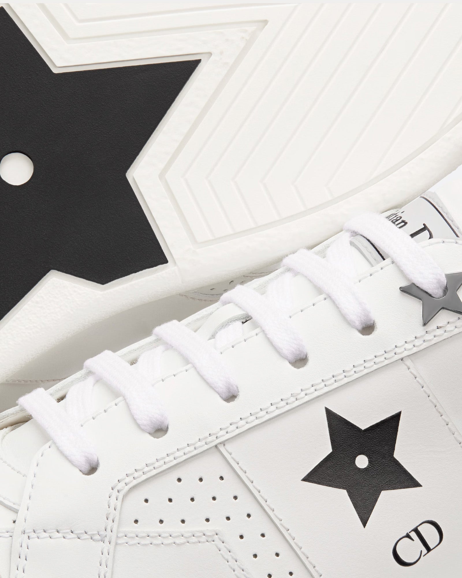 Dior - Dior Star Calfskin & Suede White / Black Low Top Sneakers