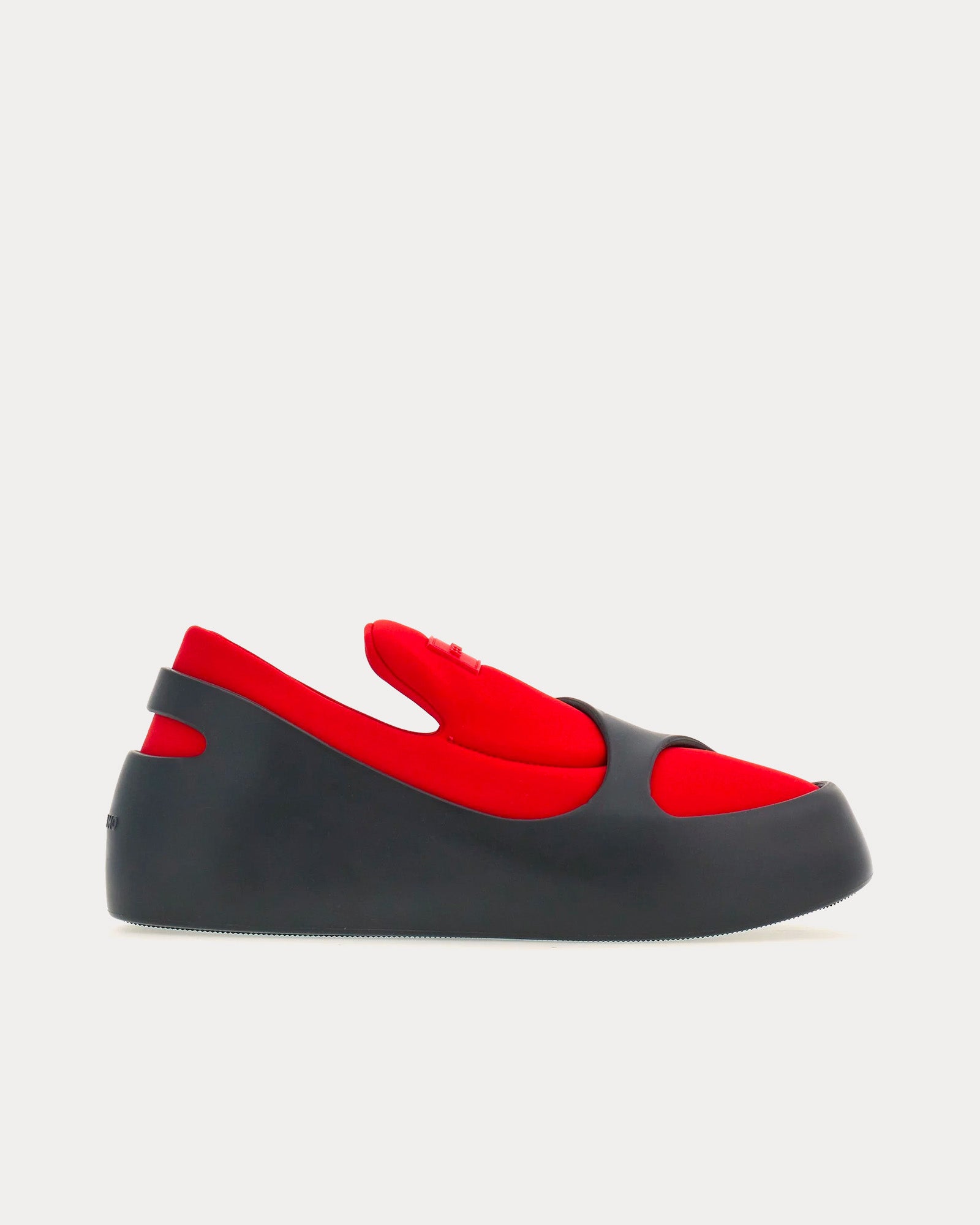 ferragamo-hybrid-flamered-slip