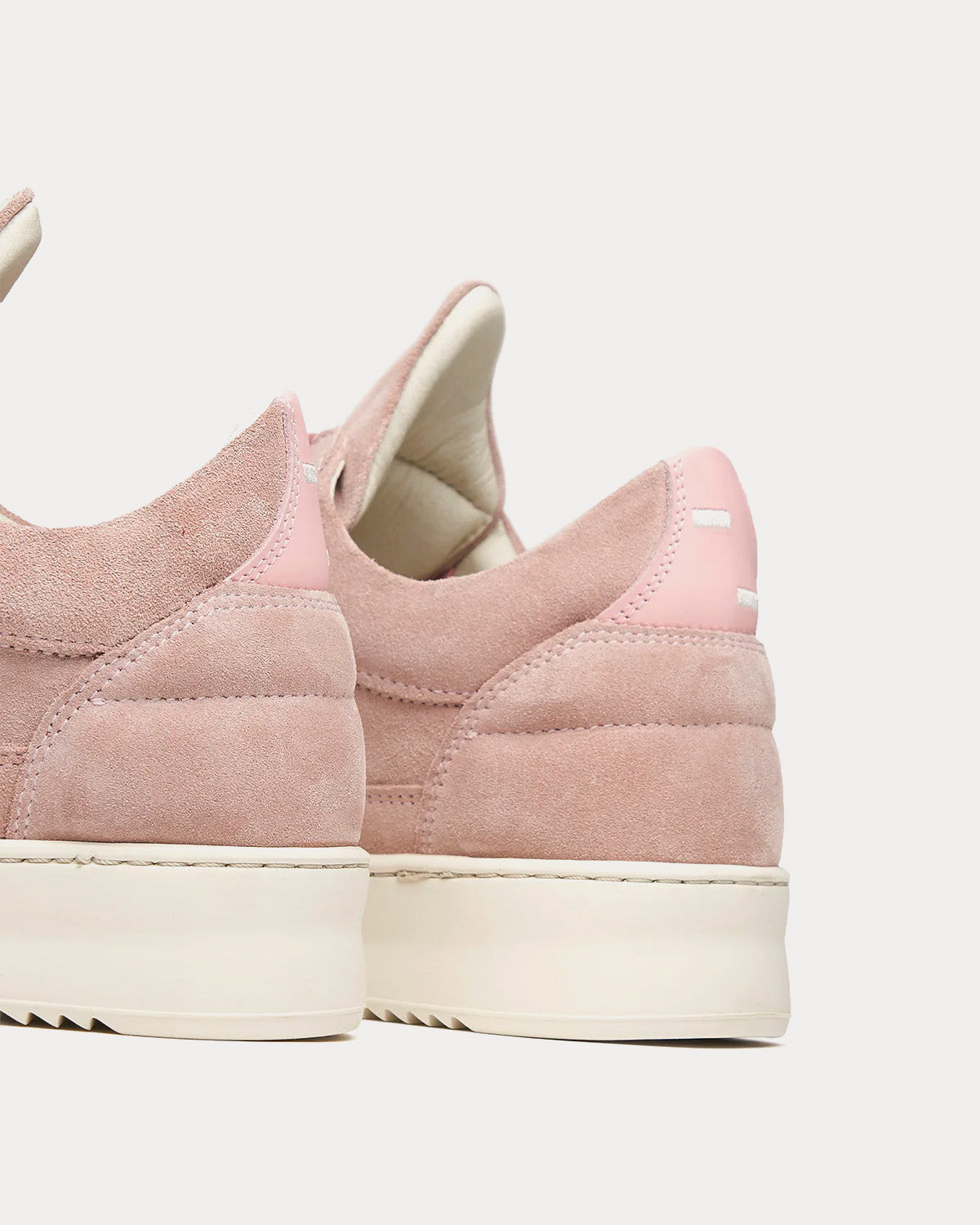 Filling Pieces - Suede Rosa Low Top Sneakers