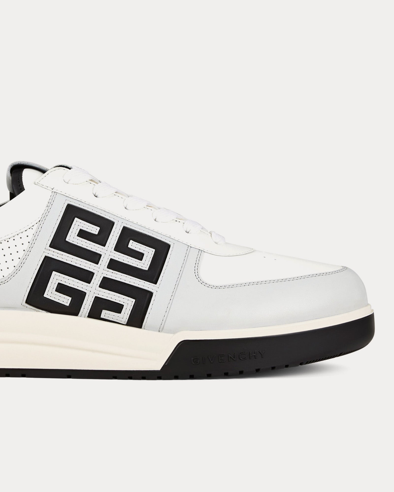 Givenchy - G4 Leather & Perforated Leather Grey / Black Low Top Sneakers