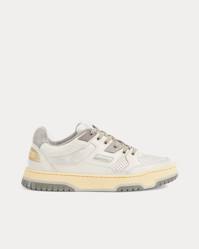 Gucci on sale distressed sneakers