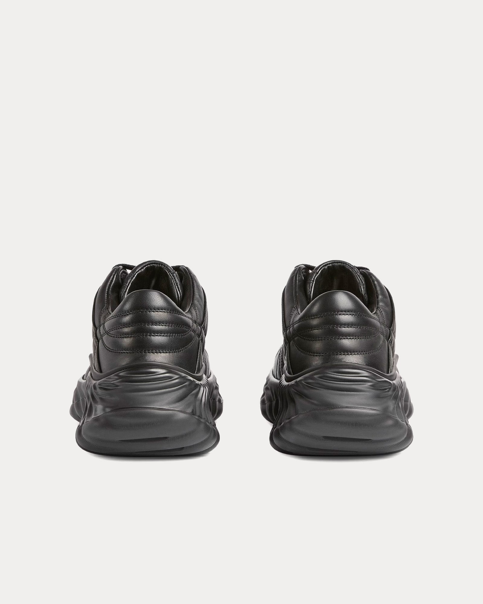 Gucci - Interlocking G Leather Black Low Top Sneakers