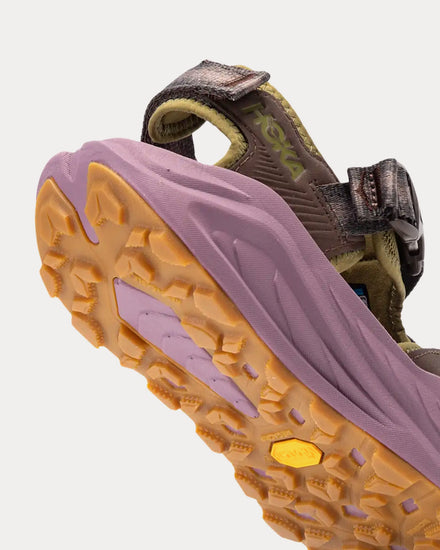 １１２３ HOKA Women's Infini Hike TC Walnut / Plum Jam Sandals