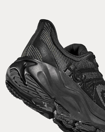 HOKA Arahi 8 Black / Black Running Shoes - 5