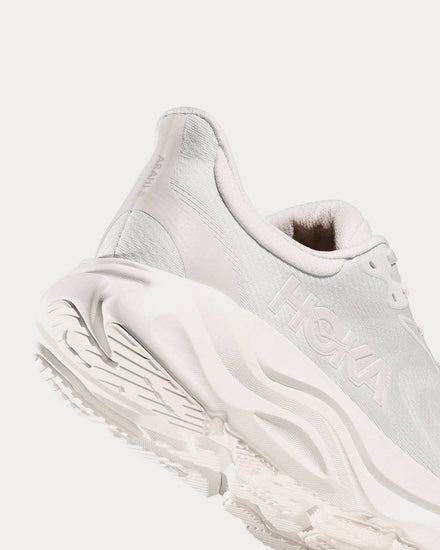 HOKA Arahi 8 White / White Running Shoes - 5