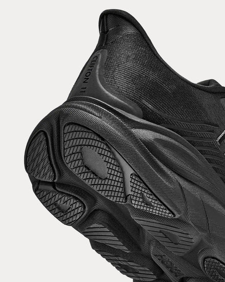 HOKA Clifton 11 Black / Black Running Shoes - 6