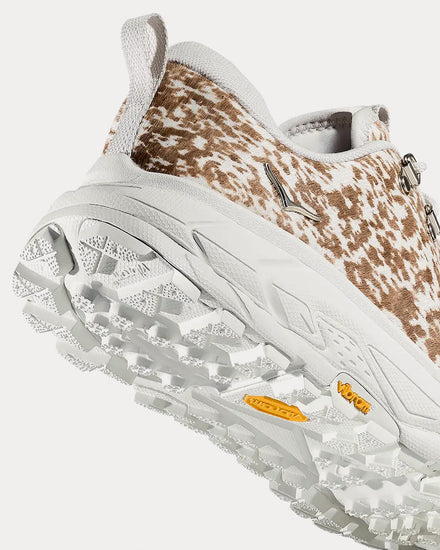 HOKA Tor Summit + White Onyx / White Onyx Low Top Sneakers - 5