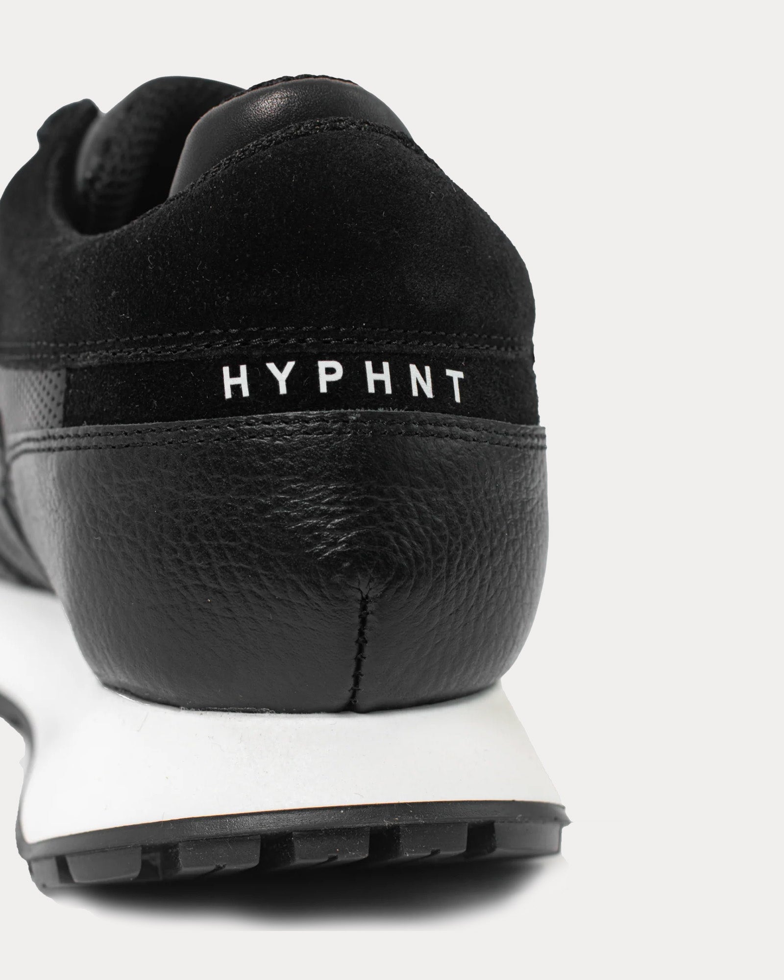Hyphnt - Road Runner Mr Black Low Top Sneakers