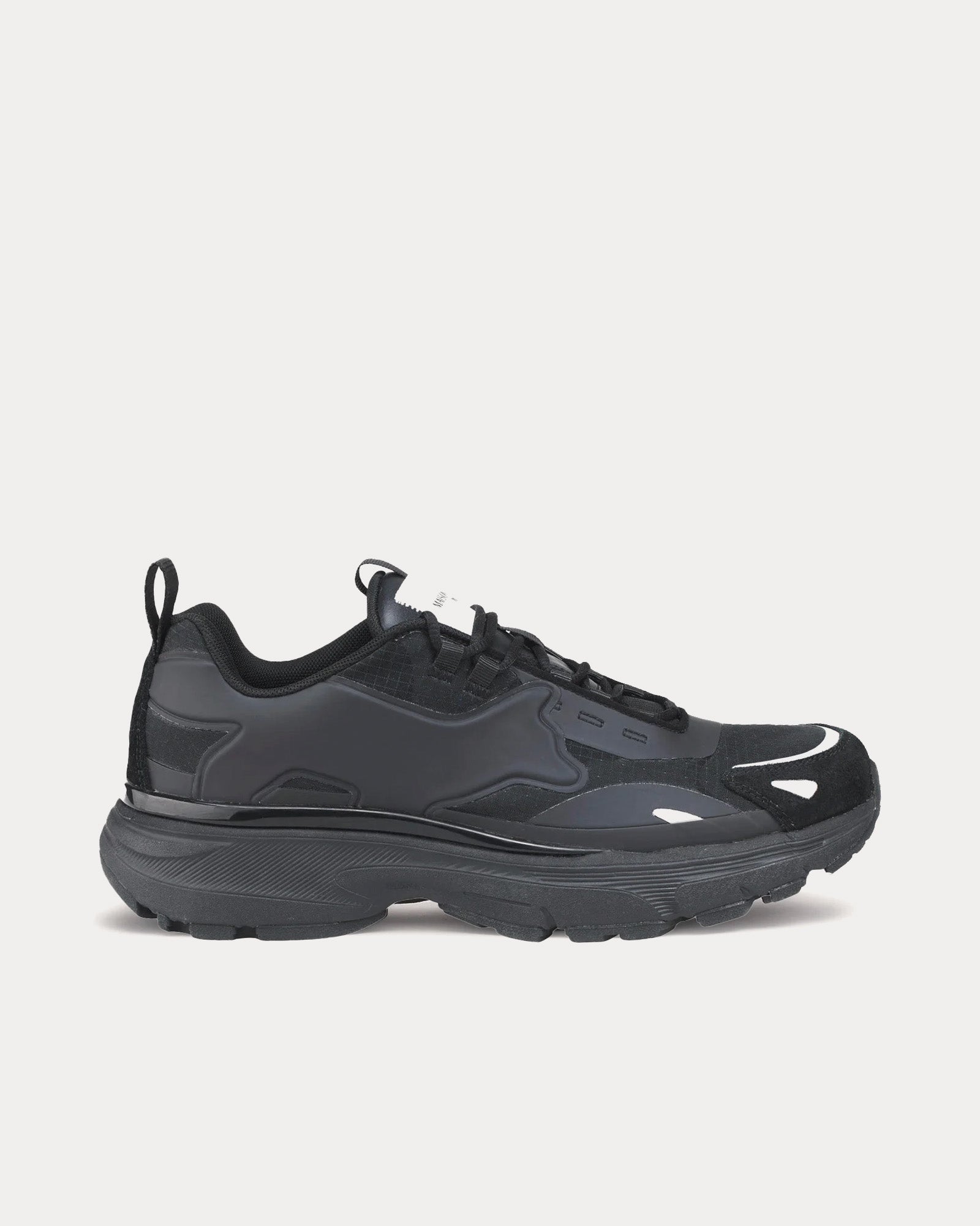 Maison Kitsuné Women's Sora Runners Black Low Top Sneakers