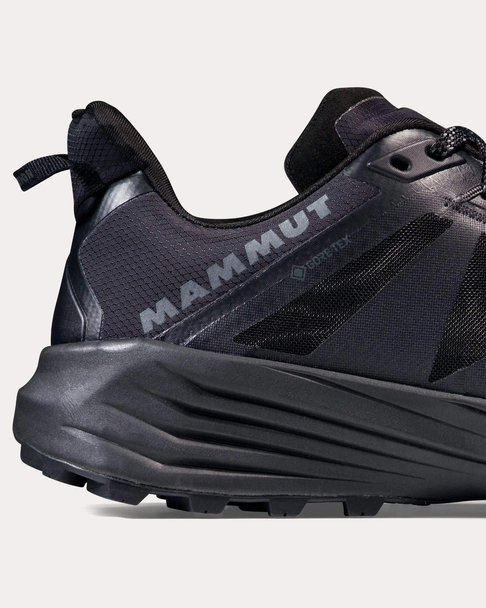 Mammut - Saentis TR Low GTX Black Running Shoes