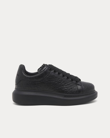 McQueen Oversized Sneaker Grainy Leather Black Low Top Sneakers