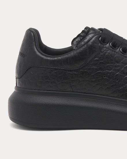 McQueen Oversized Sneaker Grainy Leather Black Low Top Sneakers - 4