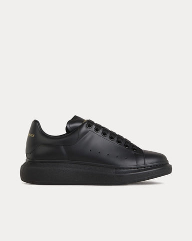 McQueen Oversized Sneaker Smooth Leather Black Low Top Sneakers