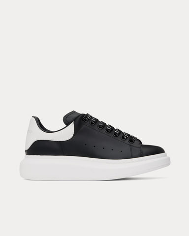 McQueen Oversized Sneaker Smooth Leather Black / White Low Top Sneakers