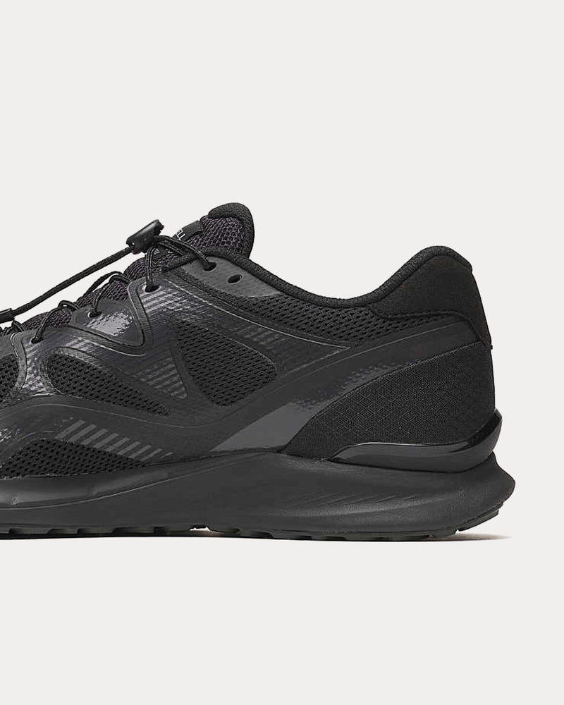 Merrell Skyquest Trek Triple Black Low Top Sneakers - 5