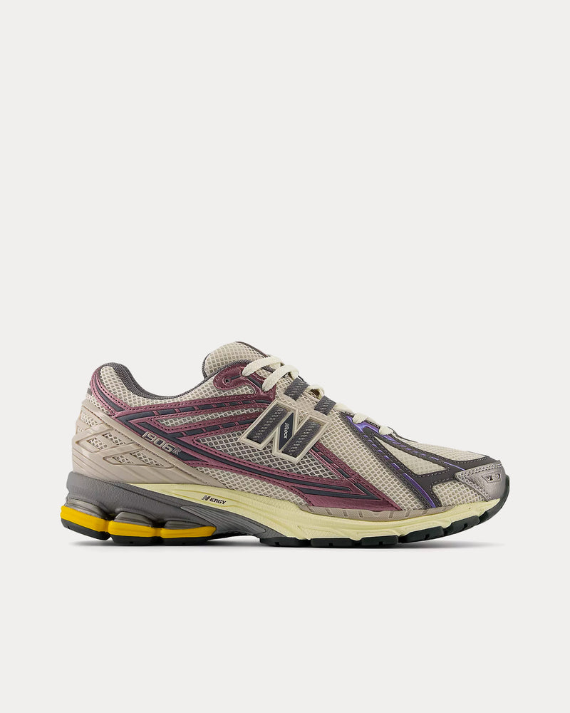 New Balance Unisex 1906R Licorice / Moonbeam / Castlerock Low Top